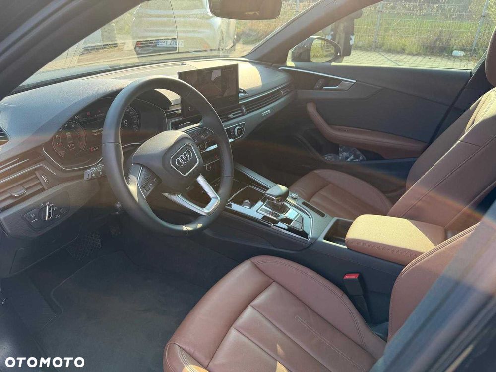 Audi A4 Limousine - 4