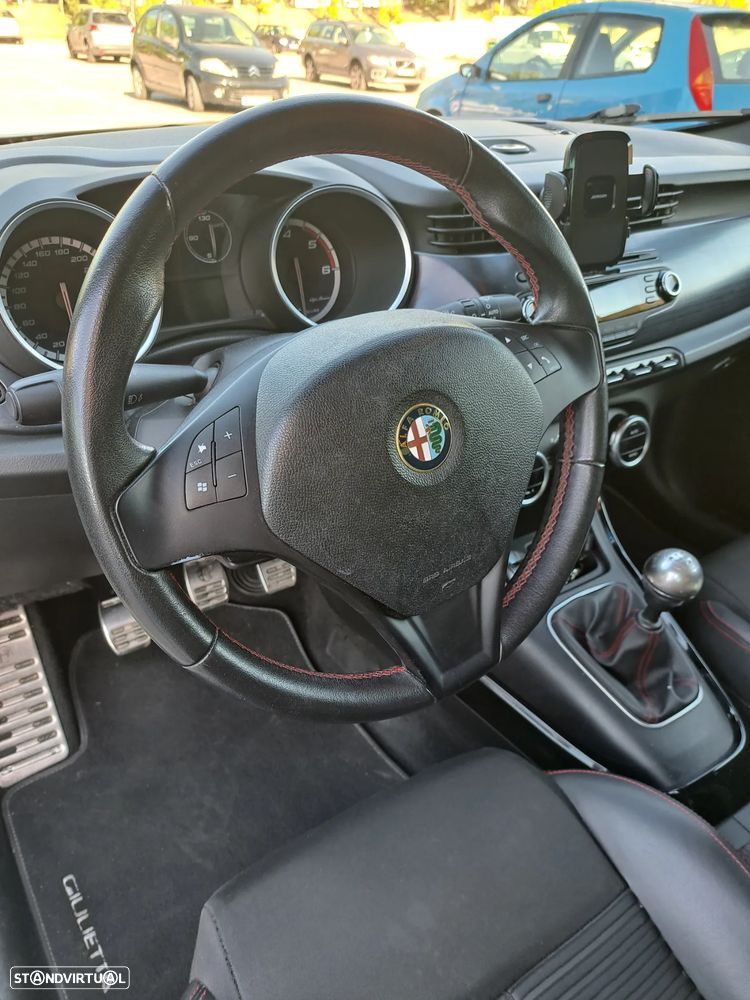 Alfa Romeo Giulietta - 11