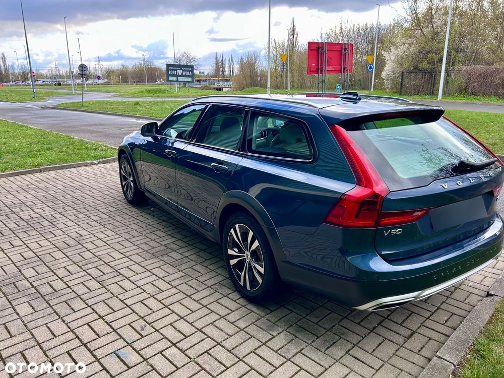 Volvo V90 Cross Country D4 AWD - 7