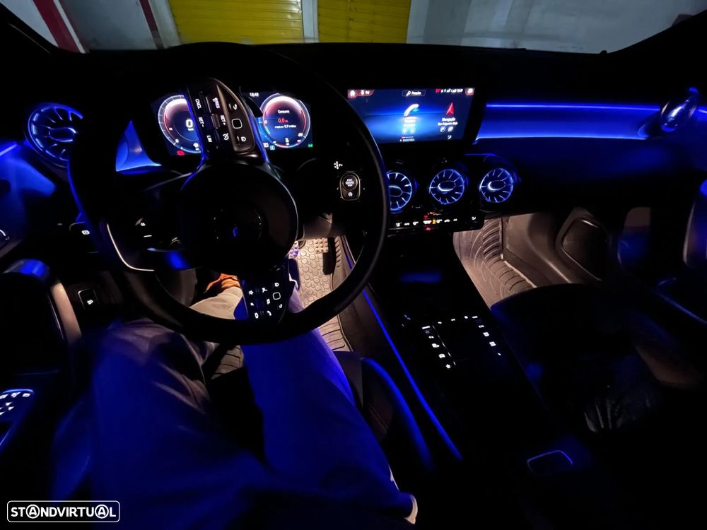 Mercedes-Benz CLA 200 Shooting Brake AMG Line Aut. - 9