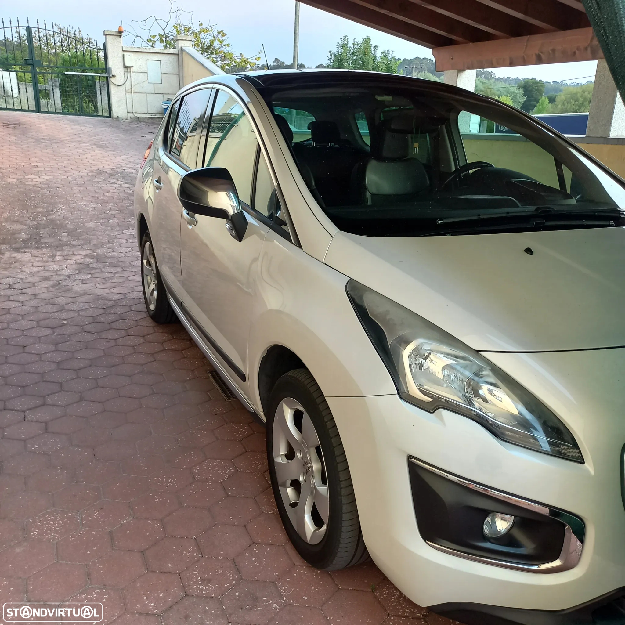 Peugeot 3008 HDi 115 Allure - 3