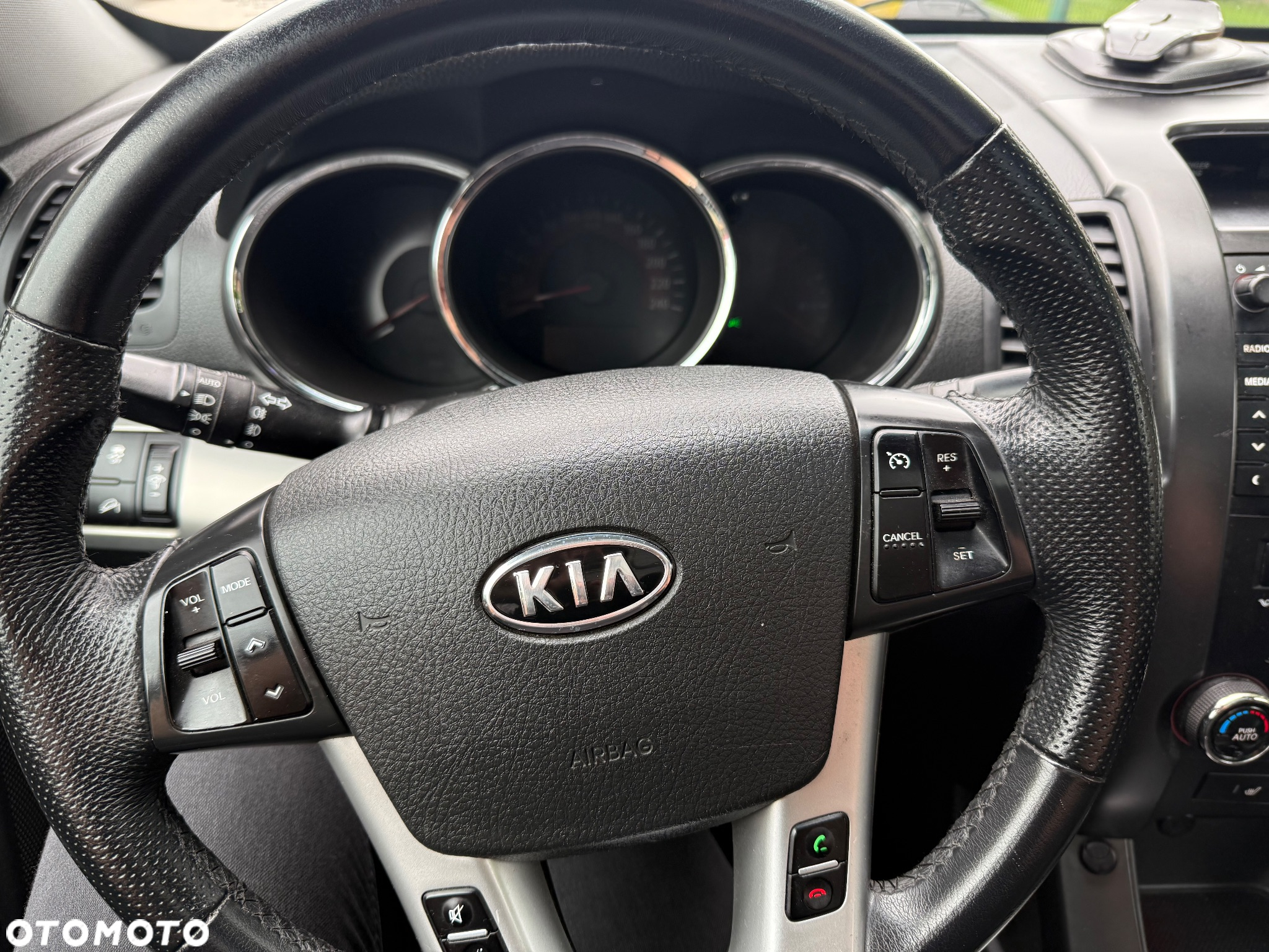 Kia Sorento - 17