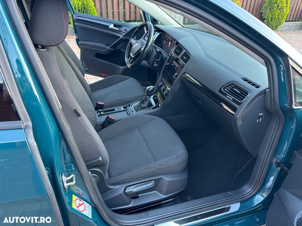 Volkswagen Golf 1.6 TDI DSG Sound - 8