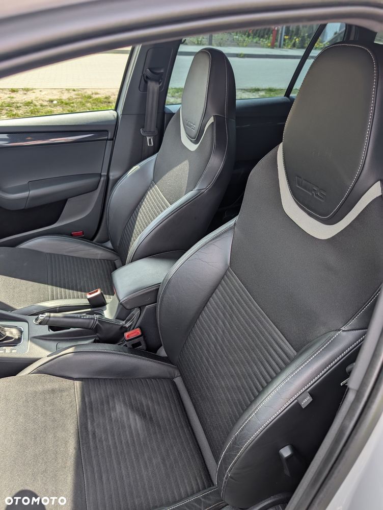 Skoda Octavia 2.0 TDI RS DSG - 25