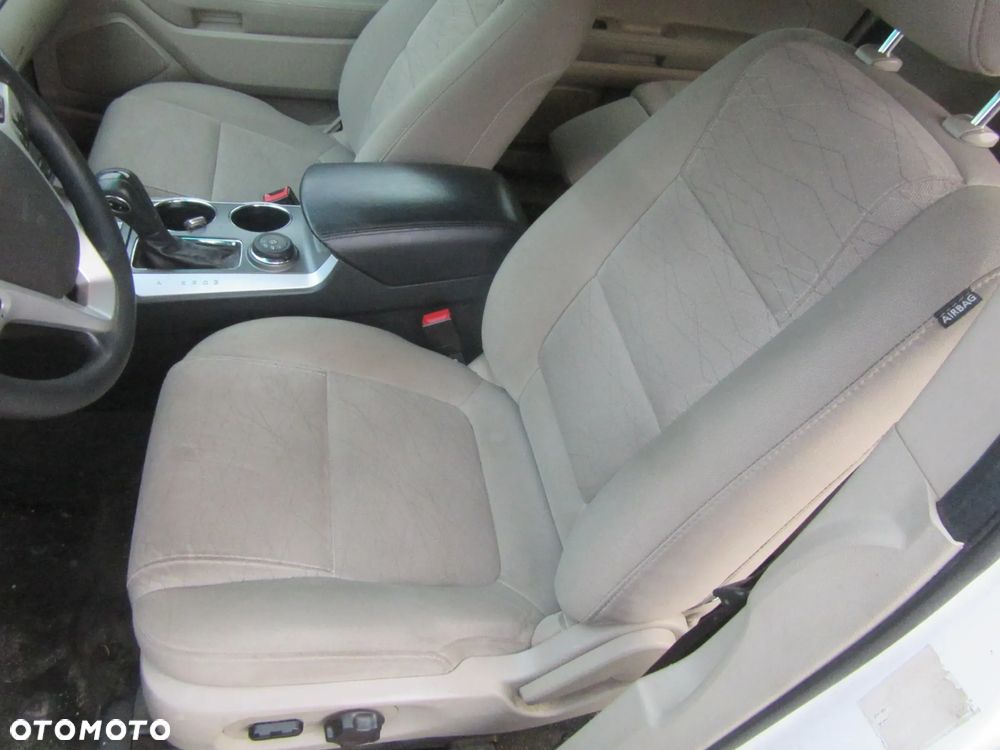KANAPA FOTELE BOCZKI 7 osób Ford Explorer V 2013 r. - 1