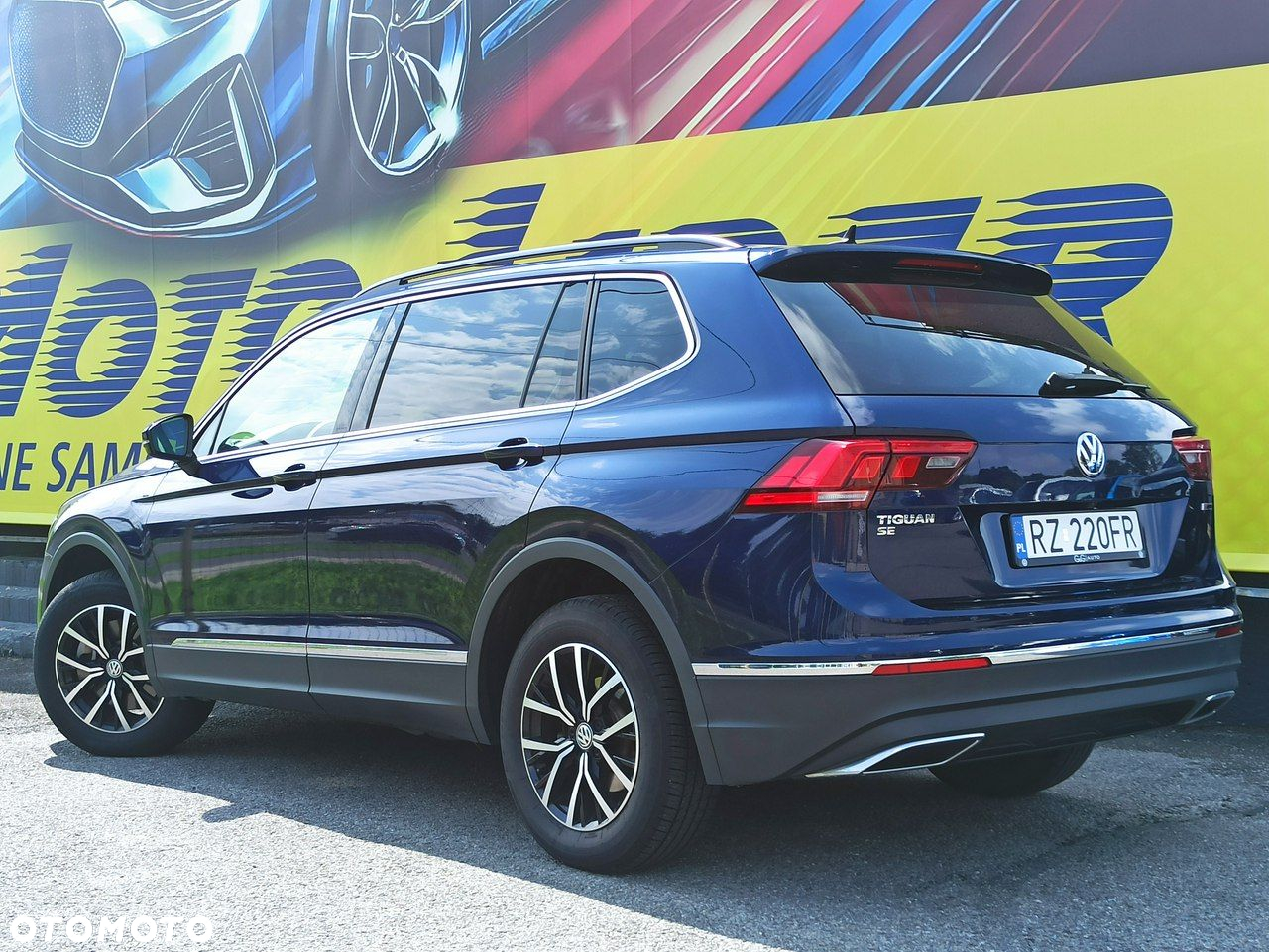 Volkswagen Tiguan - 4