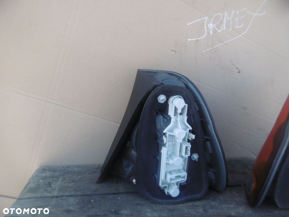 Lampa  prawa  BMW E46 COMPACT - 2