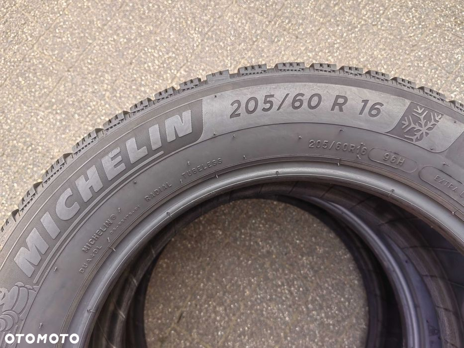 205/60R16 96H Michelin Alpin 6 para zima 2022 PZ40 Sharan Passat B8 A4 - 5