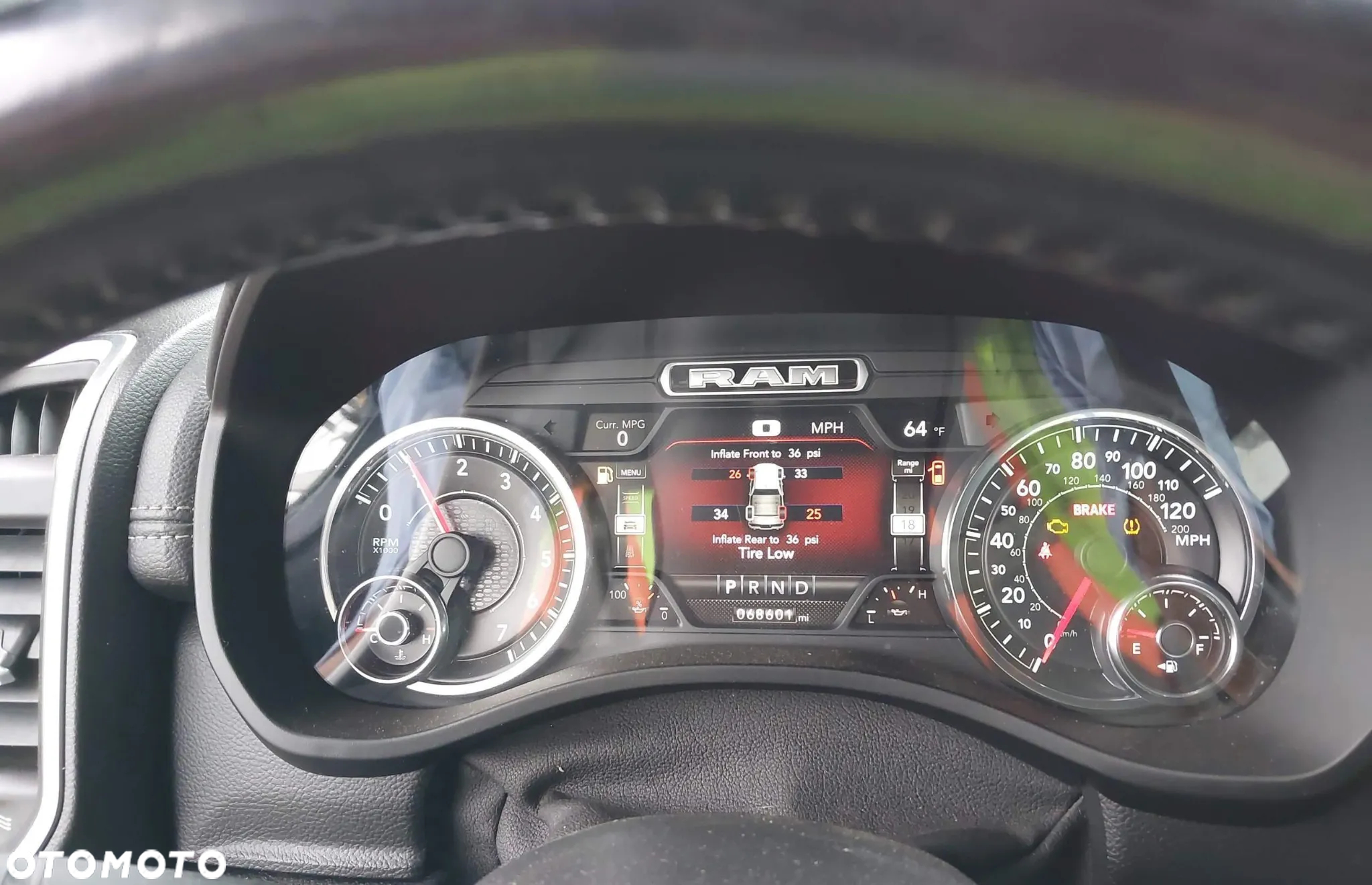 Dodge RAM 1500 5.7 4x4 - 7