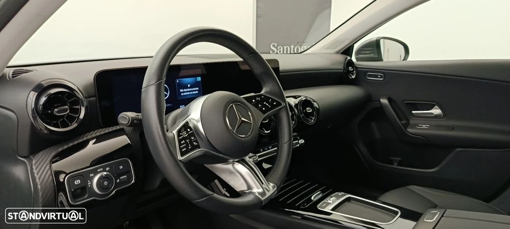 Mercedes-Benz A 200 Standard - 21