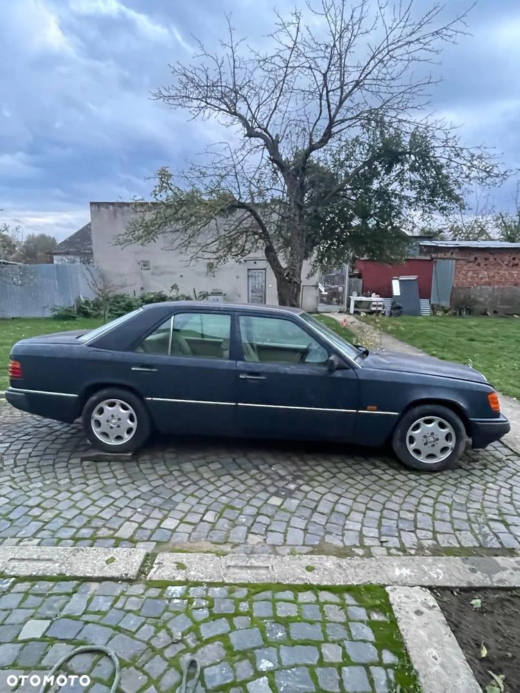 Mercedes-Benz Klasa E - 2