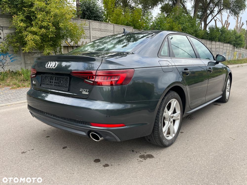 Audi A4 Limousine - 14