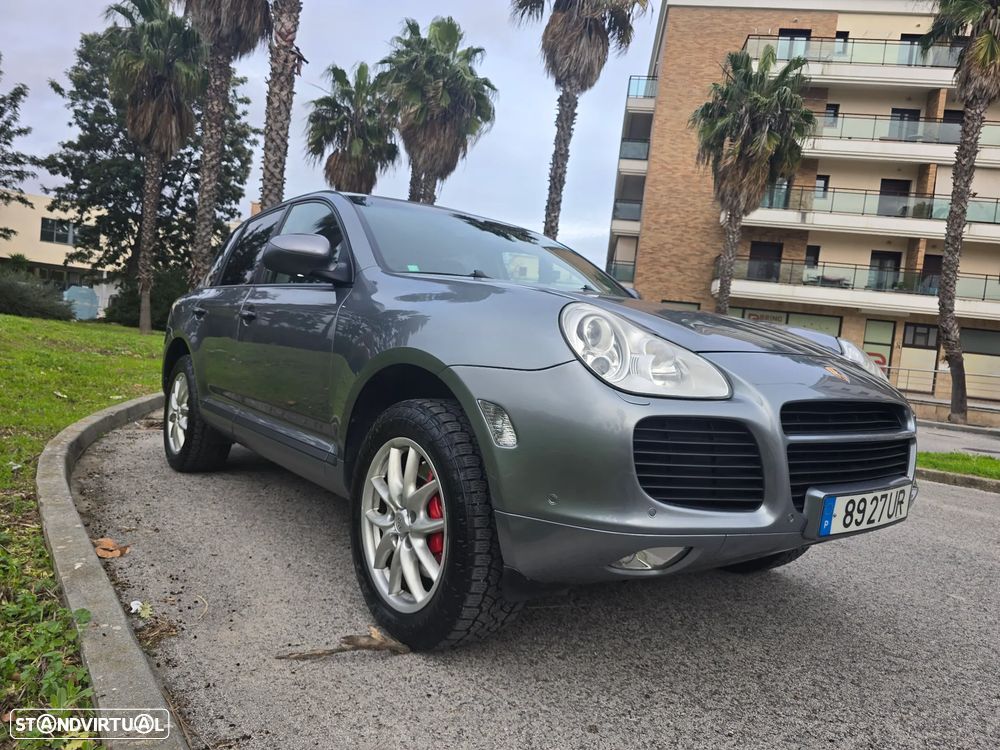 Porsche Cayenne Turbo - 12