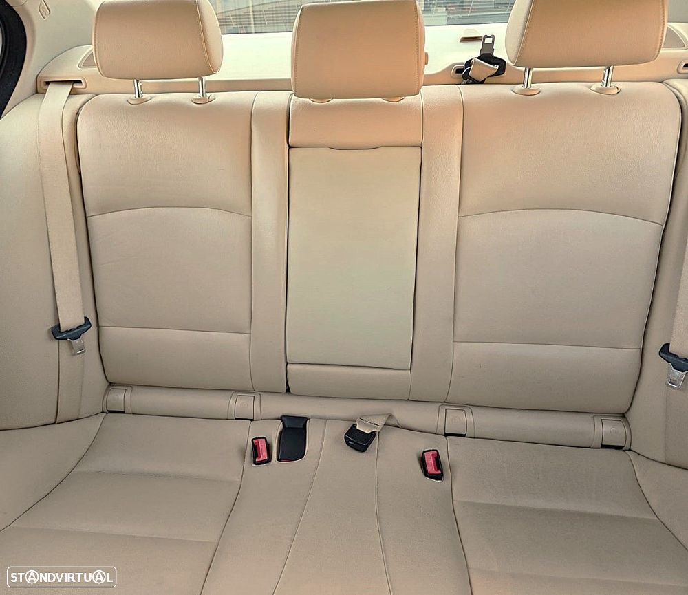 BMW 518 d Line Luxury Auto - 12