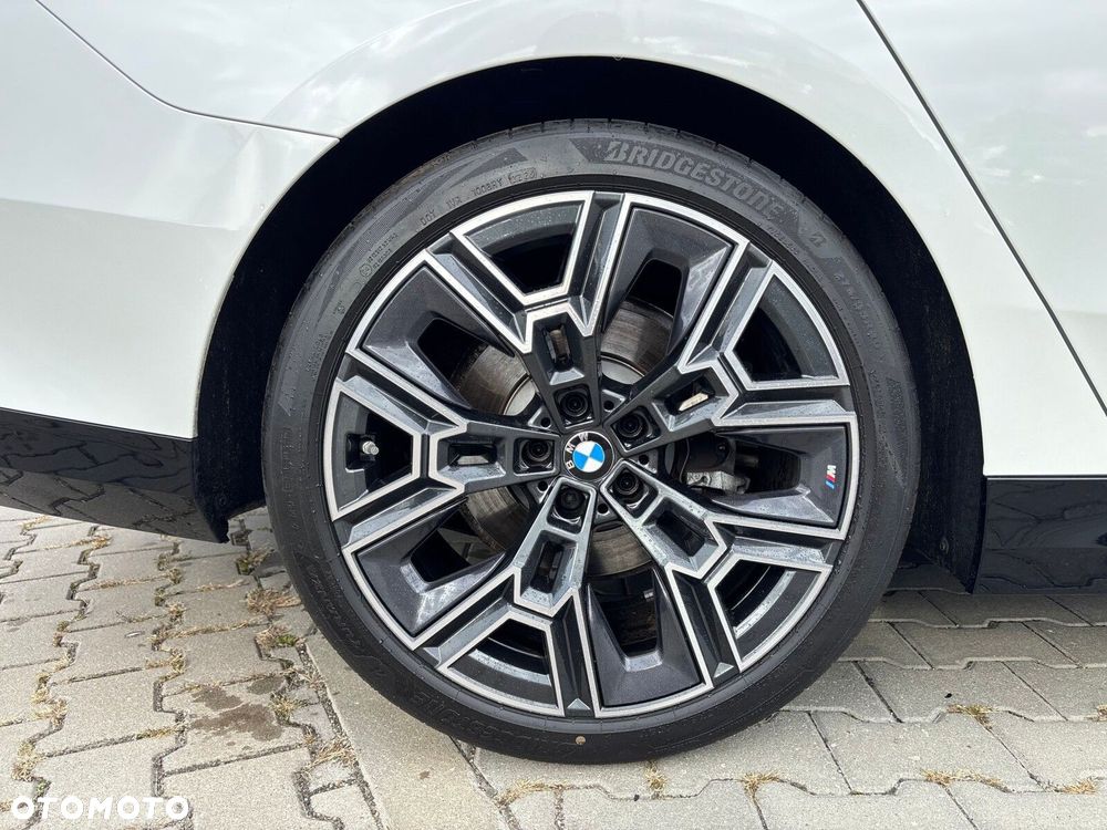 BMW Seria 5 520d xDrive mHEV M Sport - 10