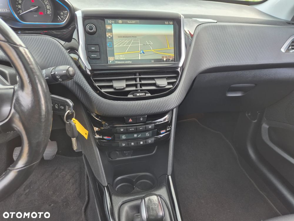 Peugeot 2008 1.2 Pure Tech Signature - 35