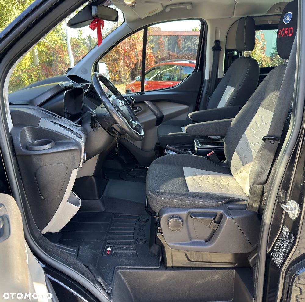 Ford Tourneo Custom 300 L2H1 VA Titanium - 15