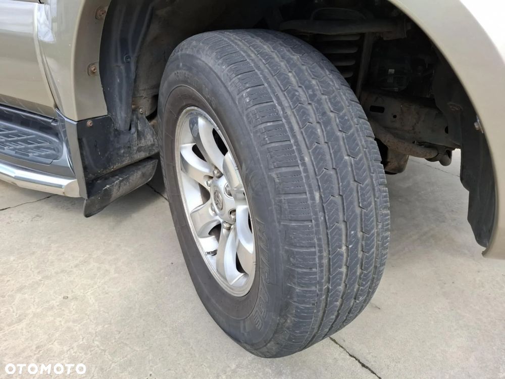 Toyota Land Cruiser - 17