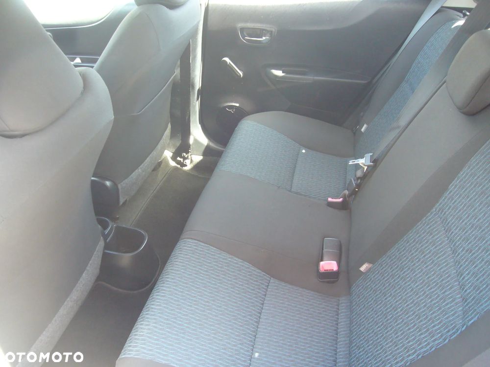 Toyota Yaris - 13