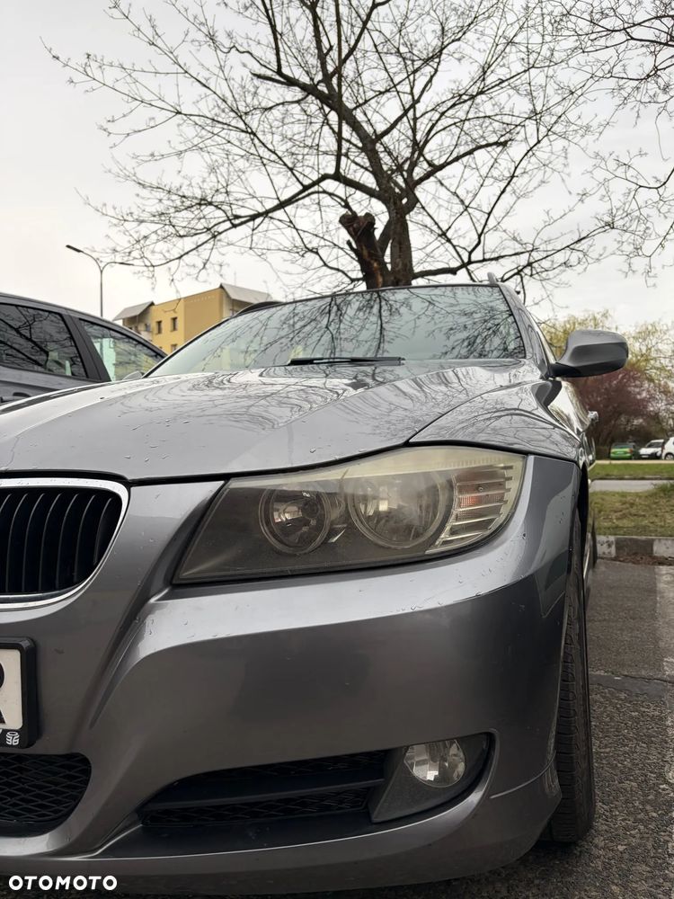 BMW Seria 3 320d DPF - 40