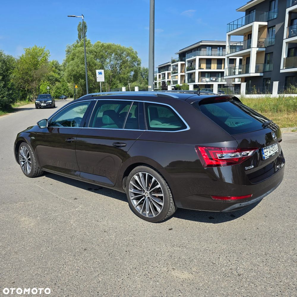 Skoda Superb 2.0 TDI 4x4 L&K DSG - 5