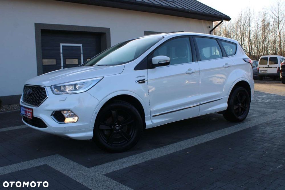 Ford Kuga 1.5 EcoBoost 2x4 Vignale - 3