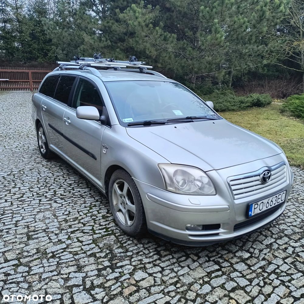 Toyota Avensis 2.2 D-4D Prestige - 1