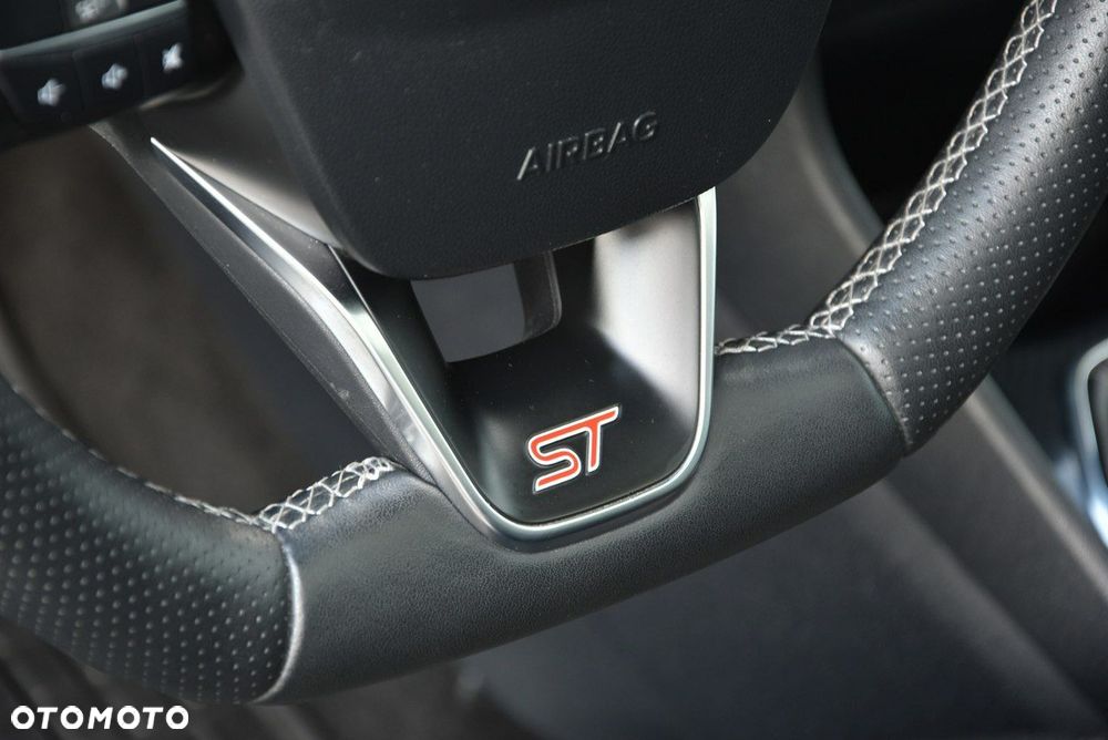 Ford Fiesta 1.5 EcoBoost S&S ST X - 18