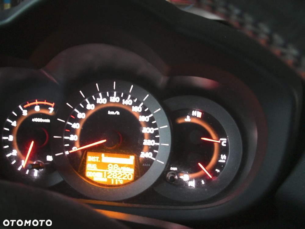 Toyota RAV4 2.2 D-4D 4x4 - 4