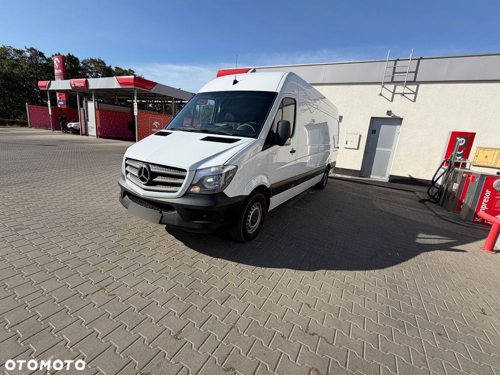 Mercedes-Benz Sprinter - 2