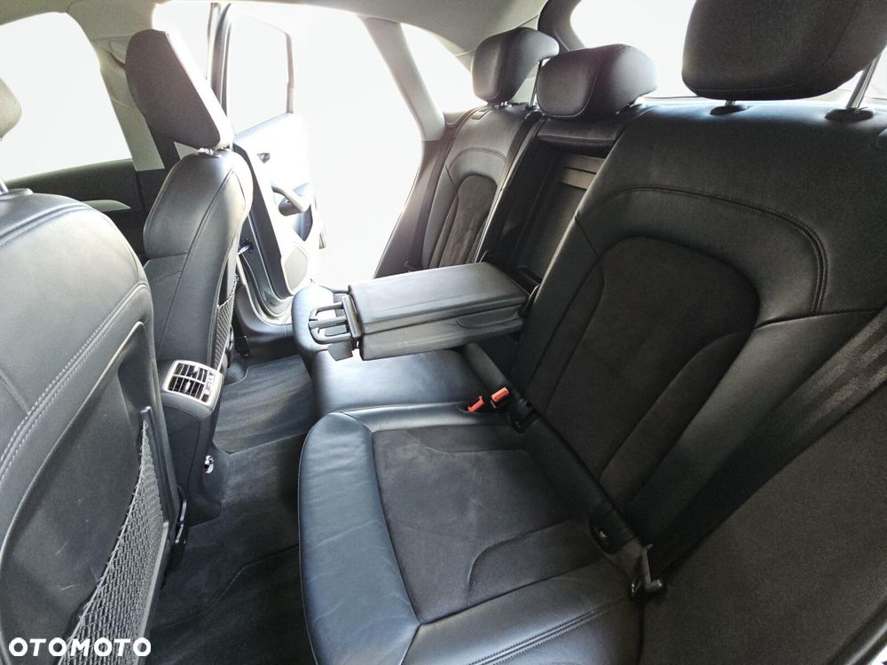 Audi Q3 - 30