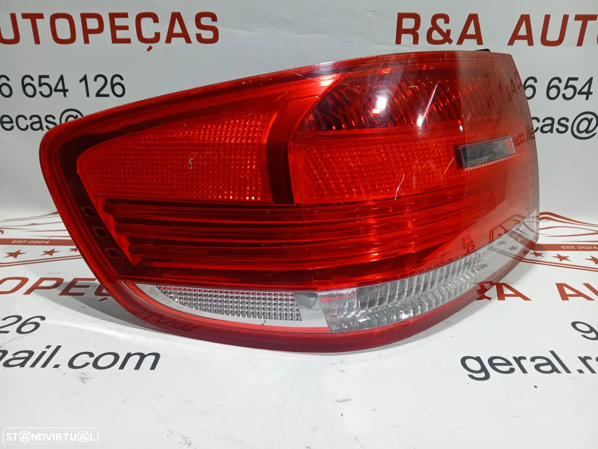 Farolim Trás Traseiro Esquerdo BMW Série 3 E92 Pré LCI Original - 1