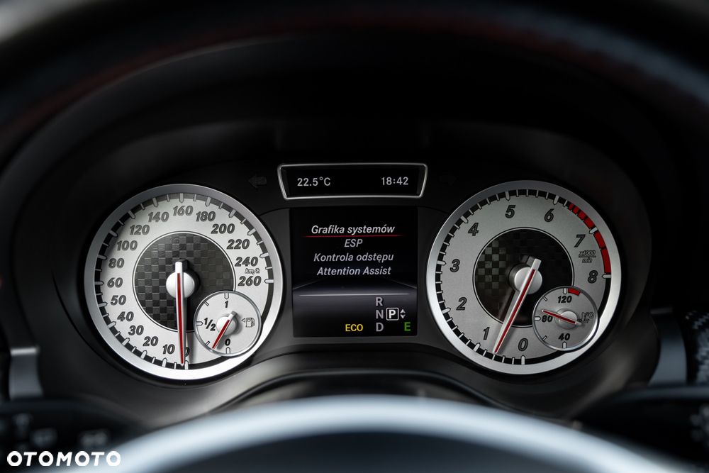 Mercedes-Benz Klasa A 250 4Matic 7G-DCT AMG Line - 38