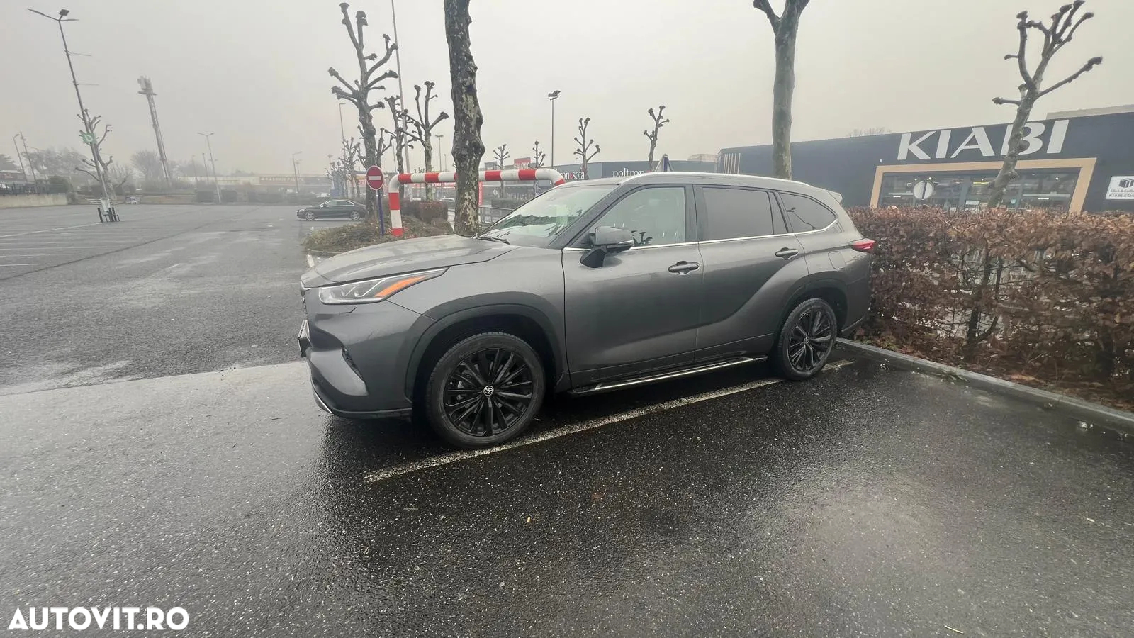 Toyota Highlander 2.5 L Hybrid Dynamic Force 248CP Executive Metallic - 3