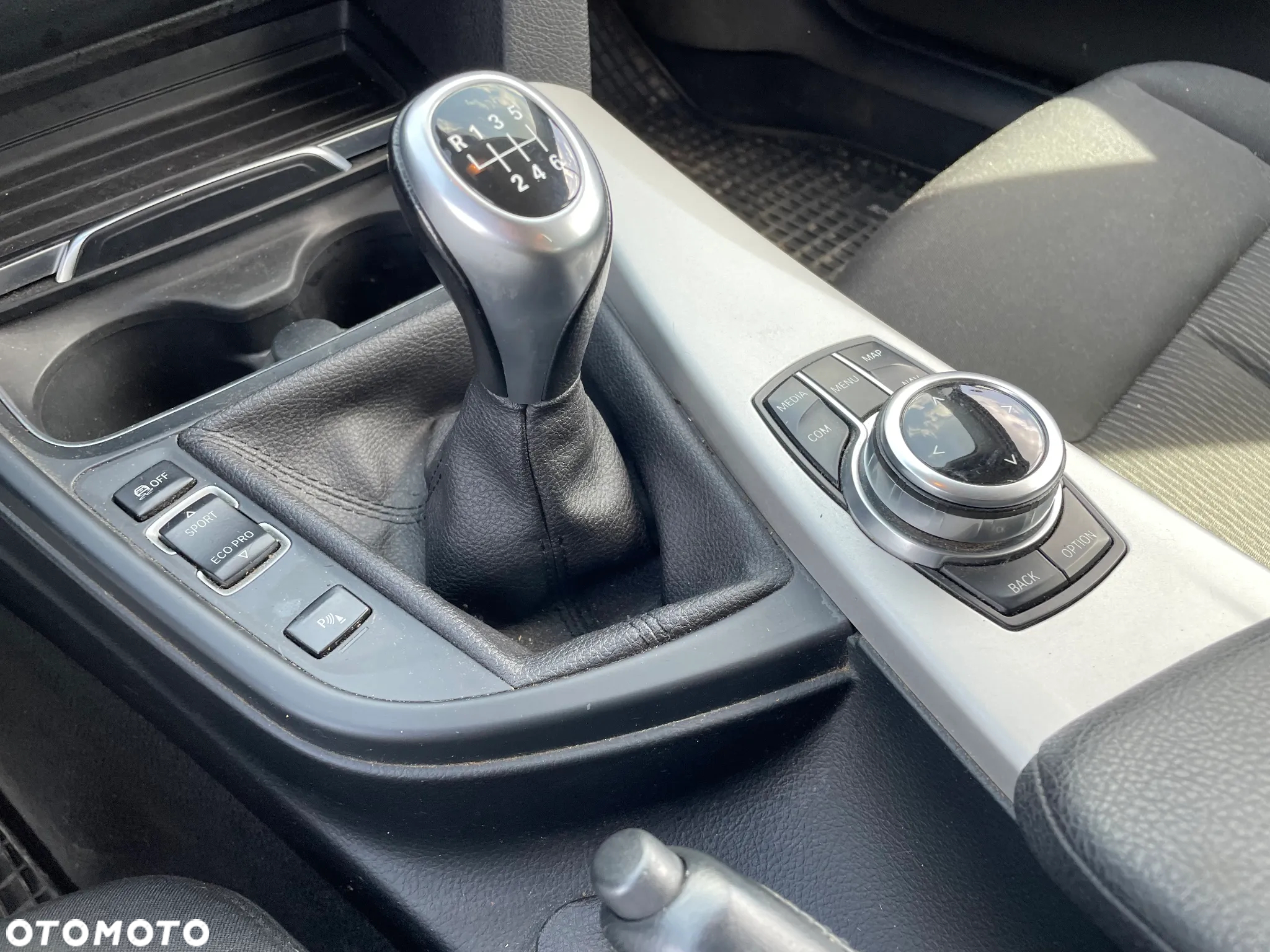 BMW Seria 3 318d Advantage - 12