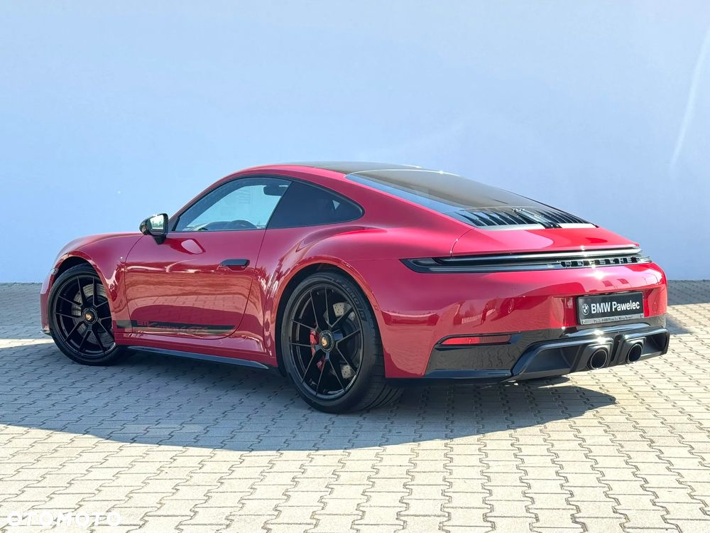 Porsche 911 Carrera 4 GTS PDK - 5