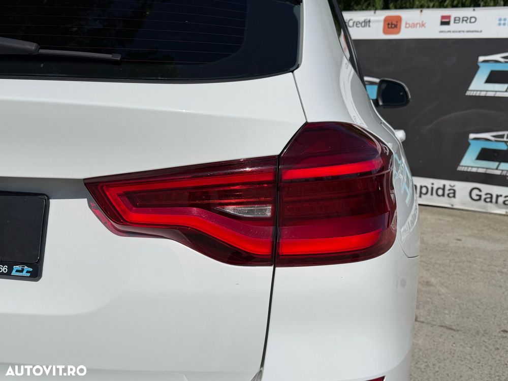 BMW X3 xDrive20i Aut. Advantage - 30