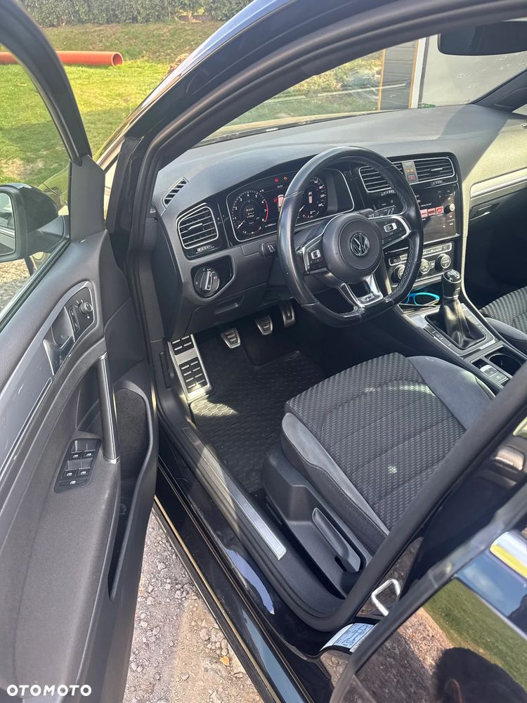 Volkswagen Golf 1.5 TSI EVO R-Line - 10