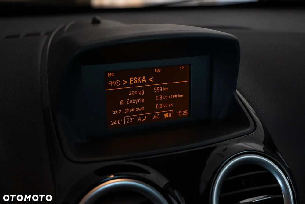 Opel Corsa 1.6 Turbo OPC - 13