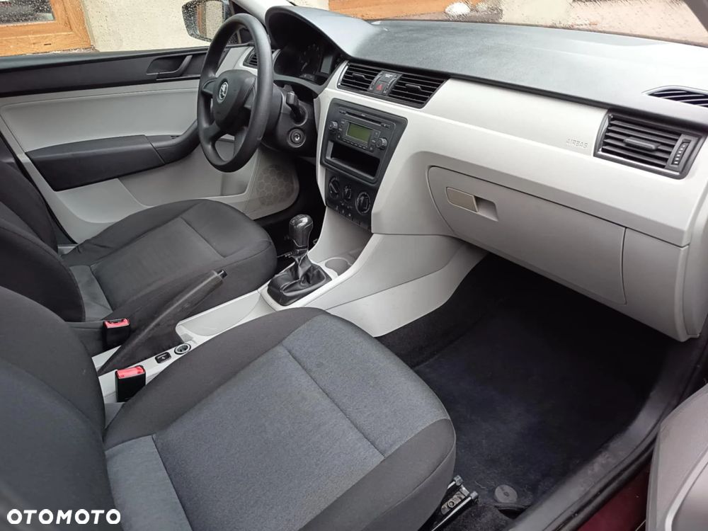 Skoda RAPID 1.2 TSI Edition - 5