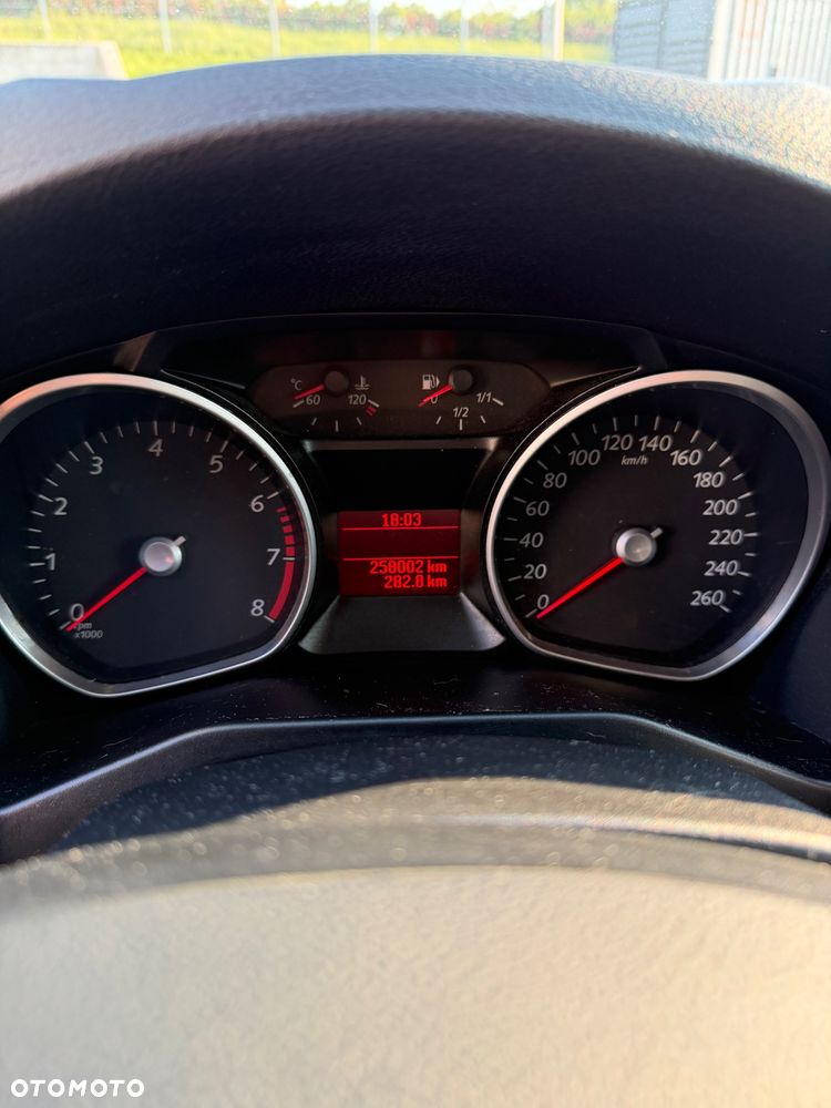 Ford Mondeo 2.0 Titanium - 16