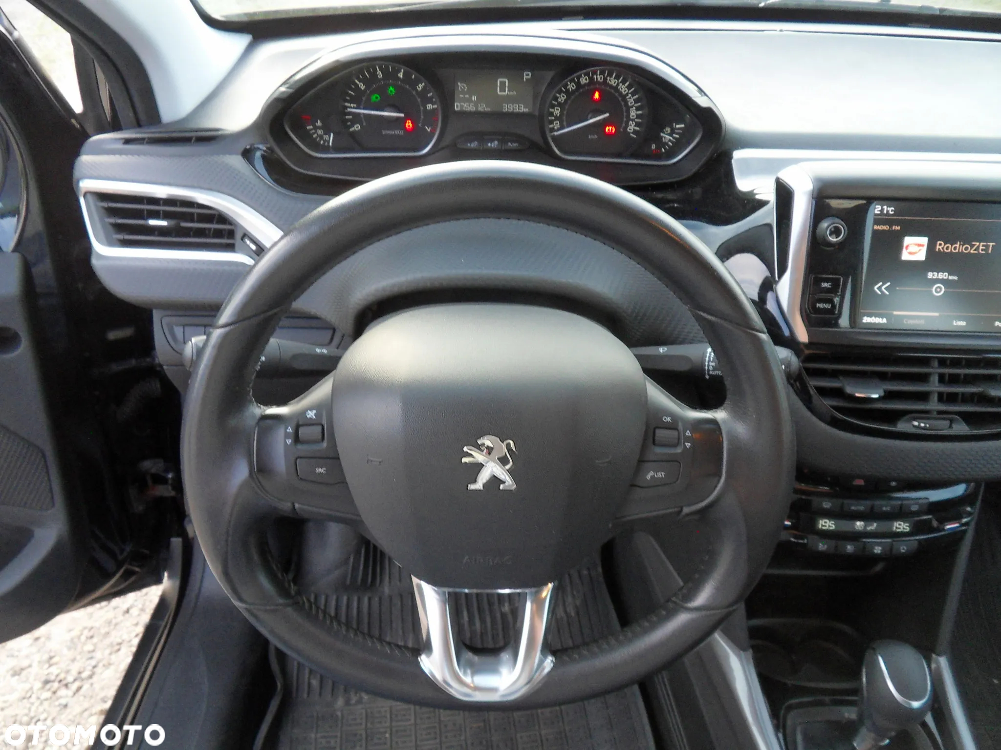 Peugeot 2008 1.2 Pure Tech Active S&S EAT6 - 16