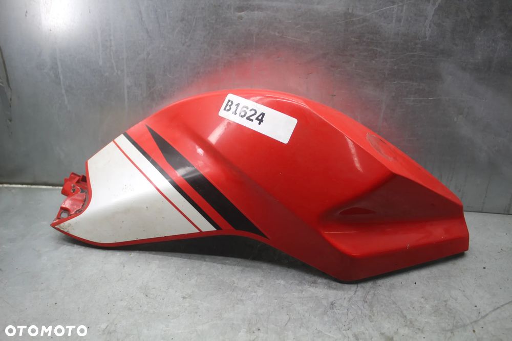 Yamaha YZF 125 Bok boczek owiewka b1624 - 1
