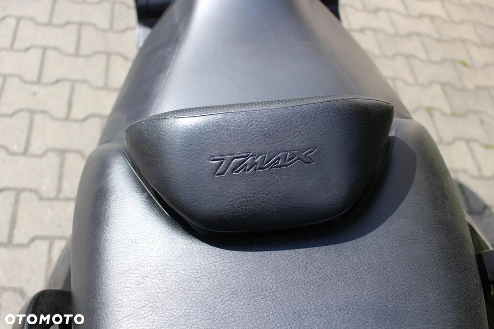 Yamaha Tmax - 23