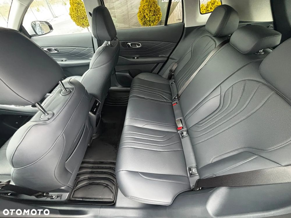 Geely Starray EM-i 1.5 PHEV Pro - 18