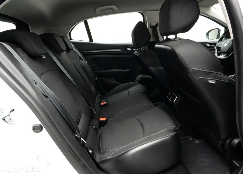 Renault Megane TCe 140 GPF EQUILIBRE - 17