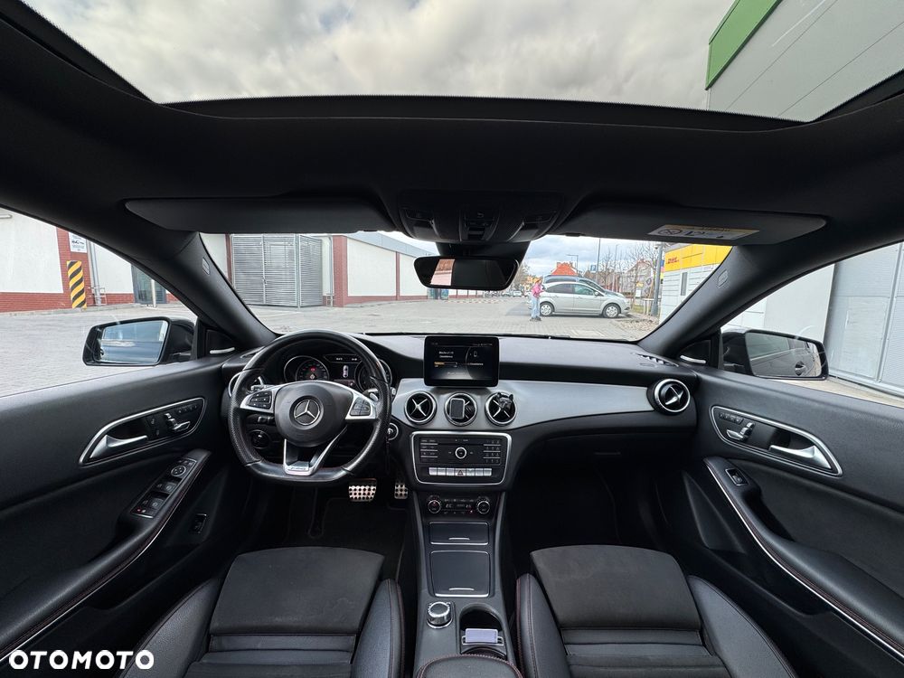 Mercedes-Benz CLA 200 7G-DCT AMG Line - 12