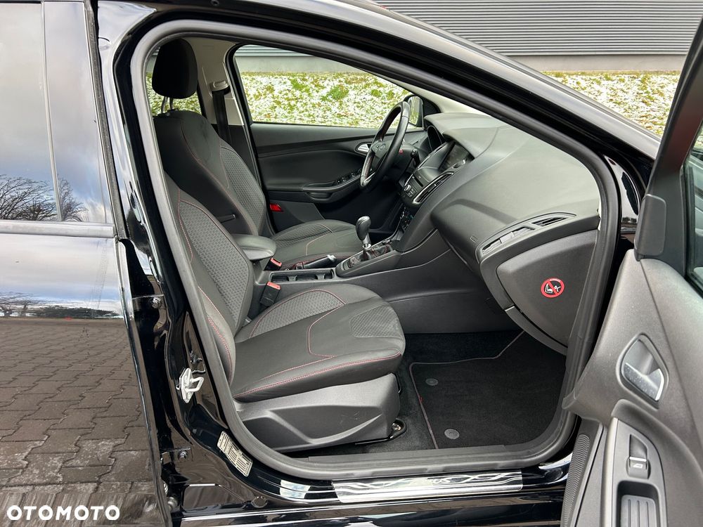 Ford Focus 1.5 EcoBoost STart-Stopp-System ST-Line - 20