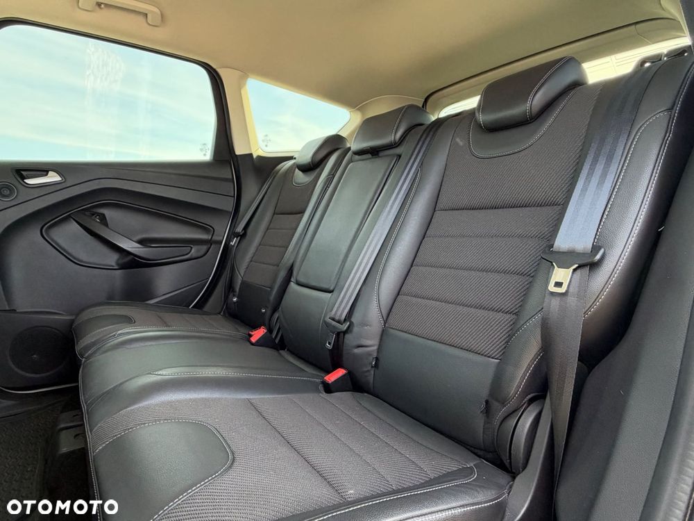Ford Kuga - 13
