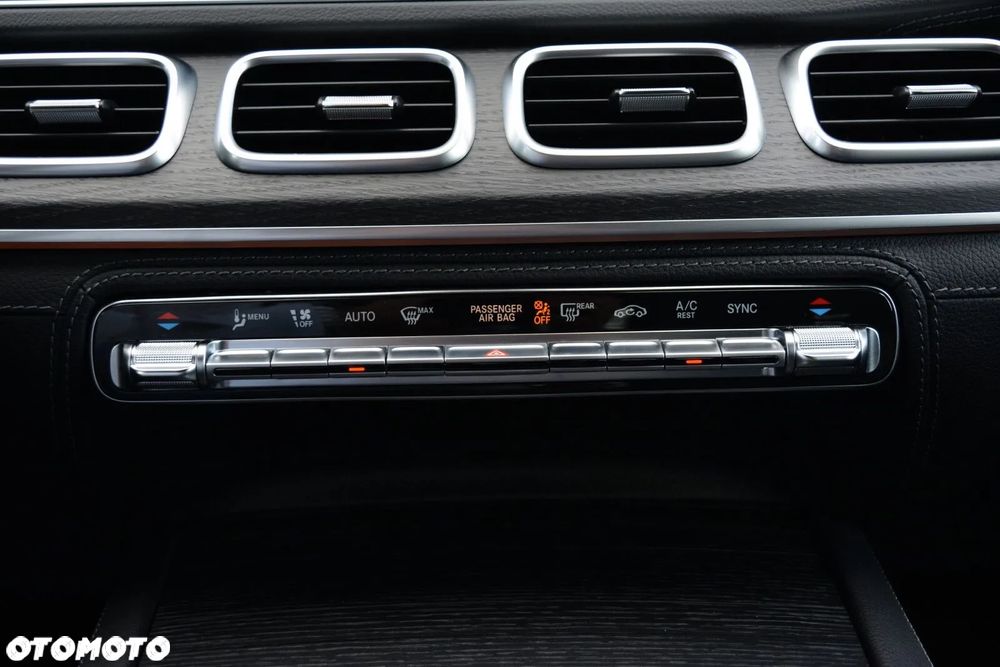 Mercedes-Benz GLE - 12